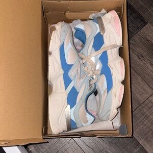 New Balance Kids Sneakers in Blue and Pink